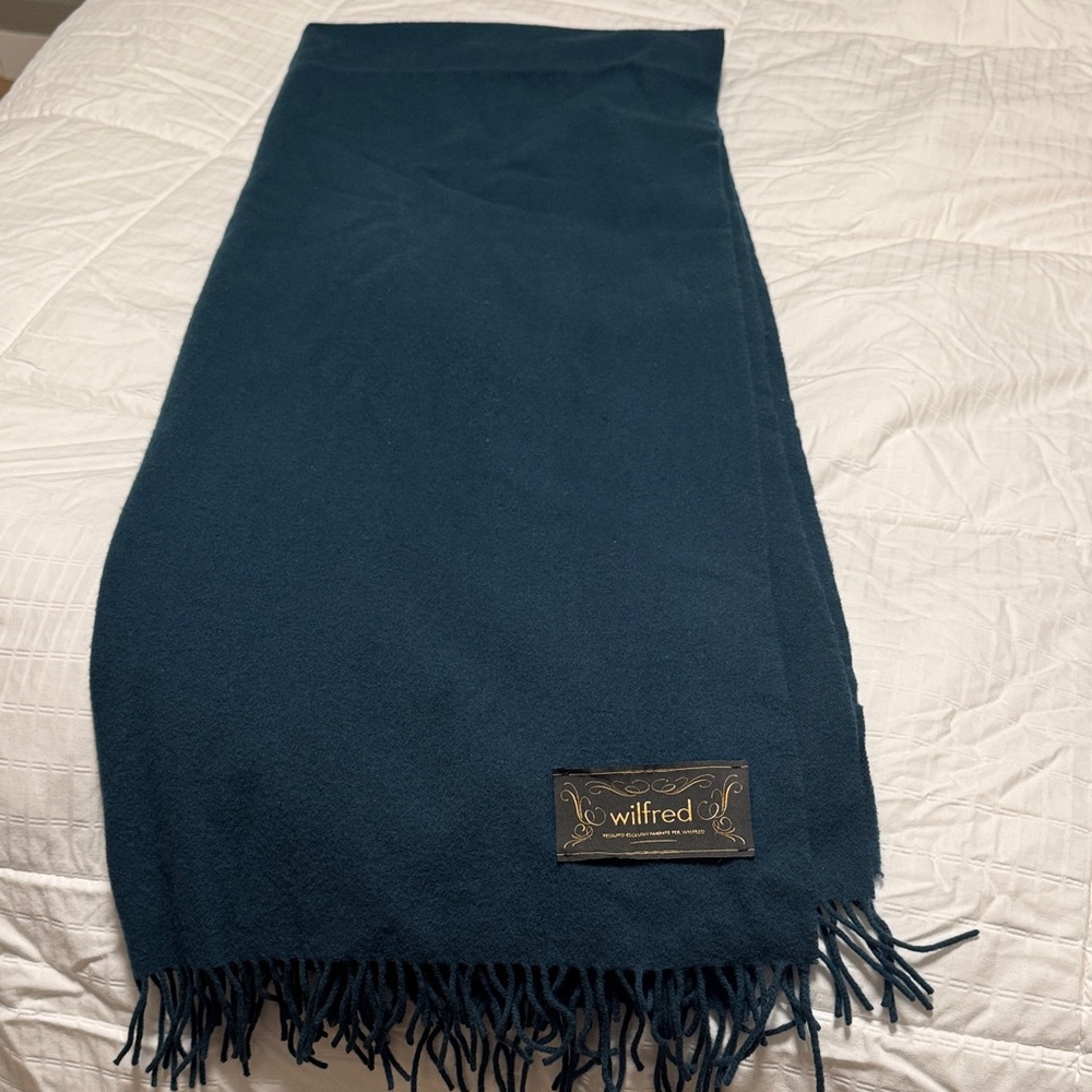 Wilfred Dark Blue Scarf (100% wool)